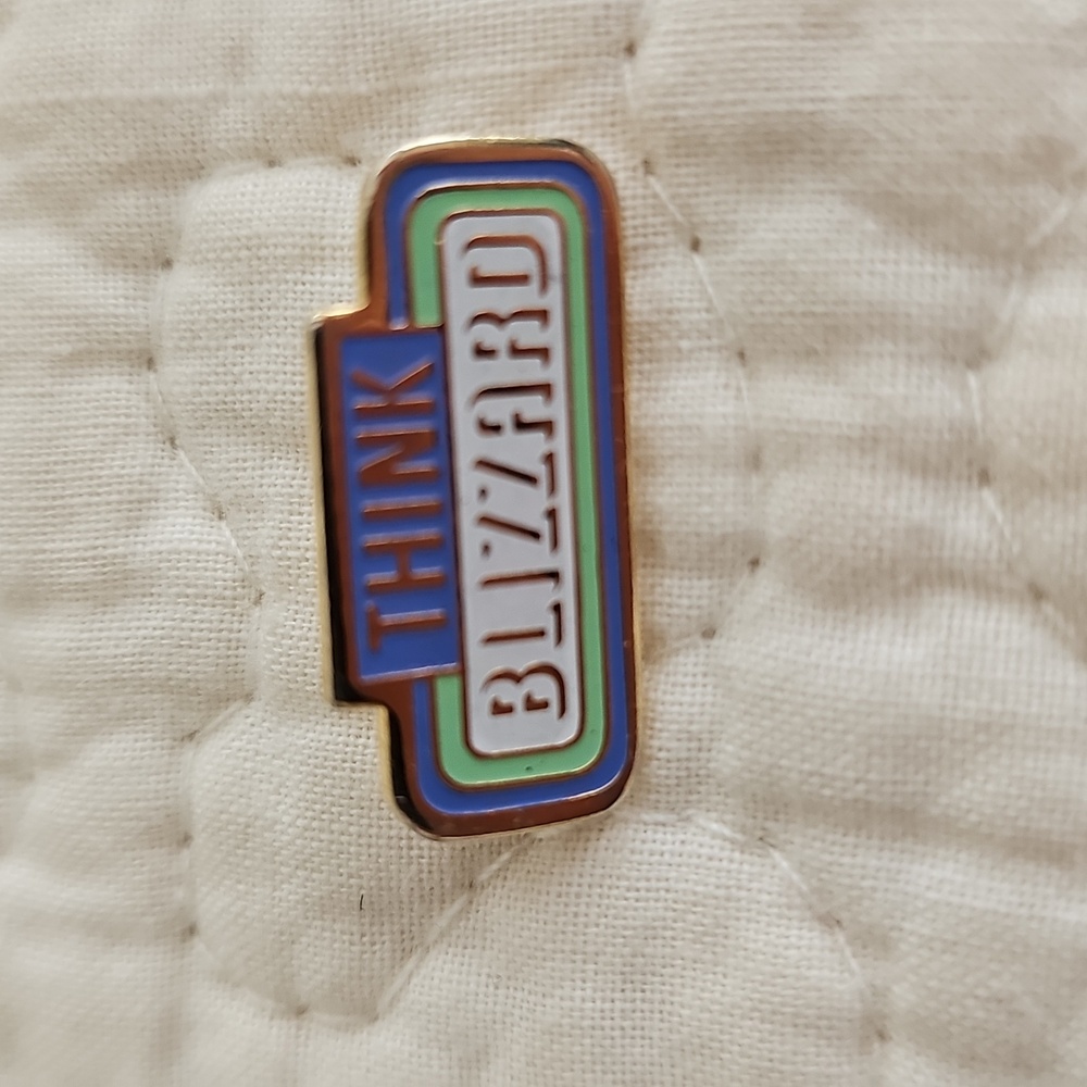 Vintage USA Souvenir Ski Pins - Picture 6 of 10